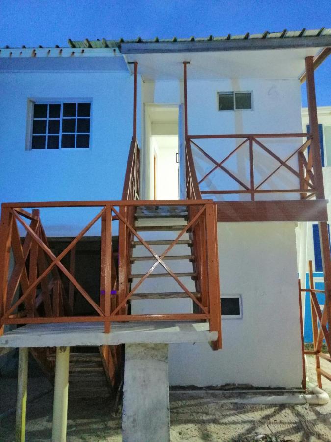 Miss Bassy'S Lodging Hotel San Andres  Ngoại thất bức ảnh